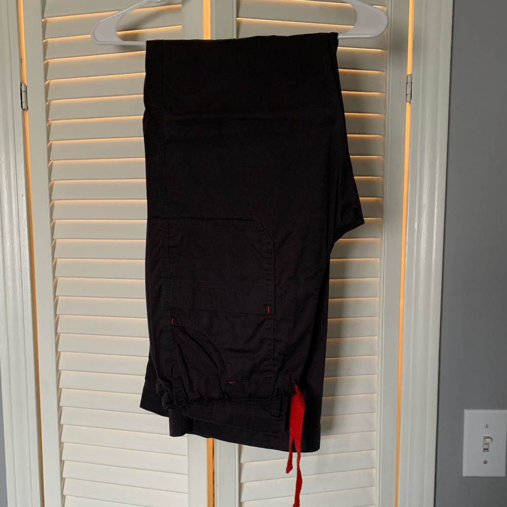 Maevn Small Tall Cargo Scrub Pants.